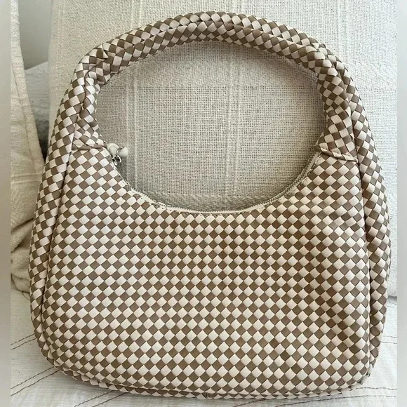Steve Madden Win Woven Shoulder Bag - Picture 9 of 10